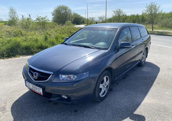Honda Accord cena 13000 przebieg: 196600, rok produkcji 2004 z Gdańsk małe 277